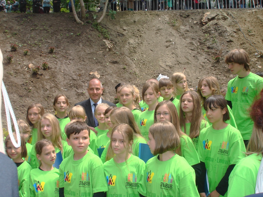 Odsloniecie Pomnika na Wzgorzach Wuleckich35.JPG